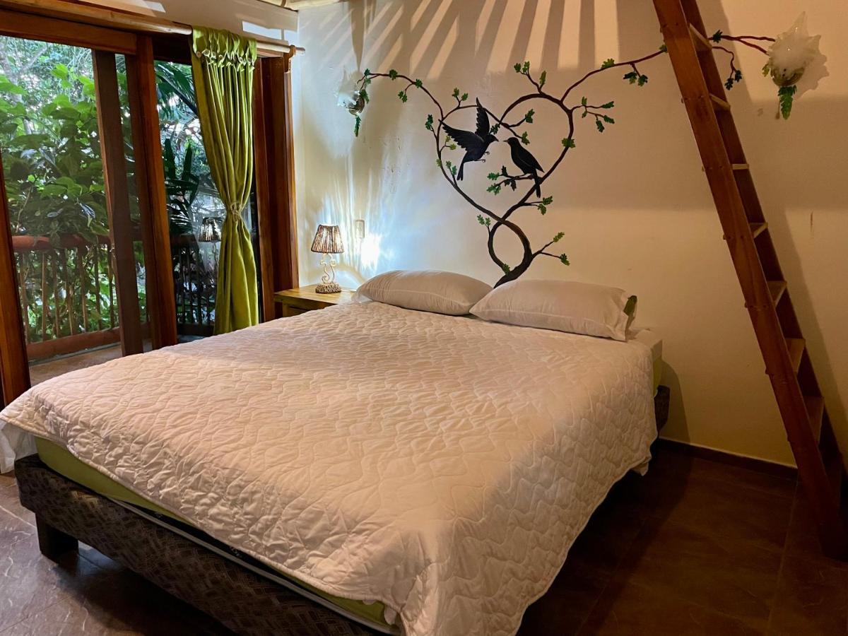 Itchimbia Garden Ayampe Montana Y Mar Villa ภายนอก รูปภาพ